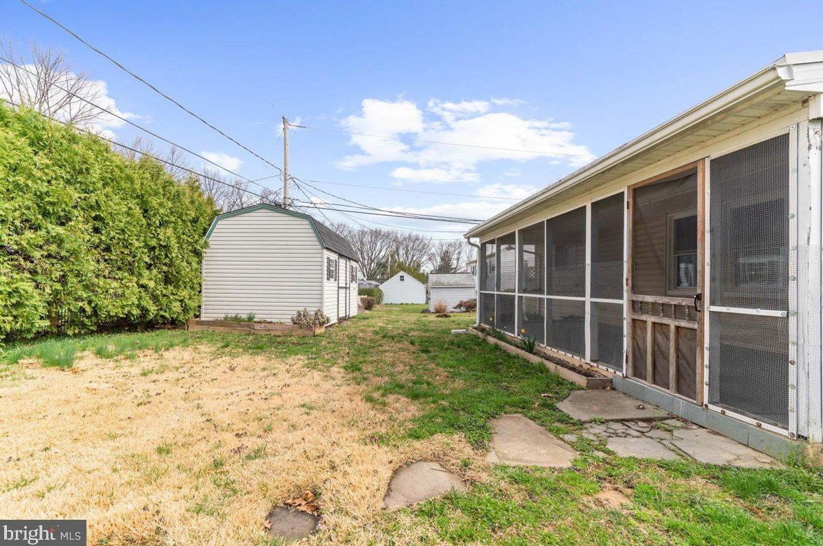 9 Larchwood Rd, Reading PA  19610-1917 exterior