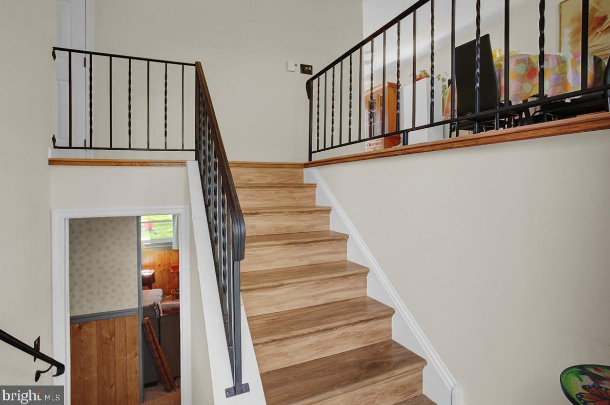 4 Surrey Ct, Basket, PA 19547-9723