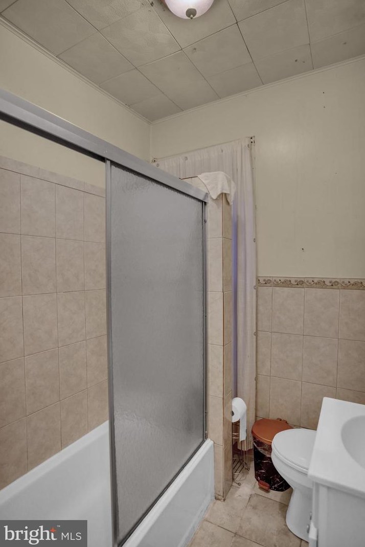 921 12th St, Reading PA  19604-2318 exterior