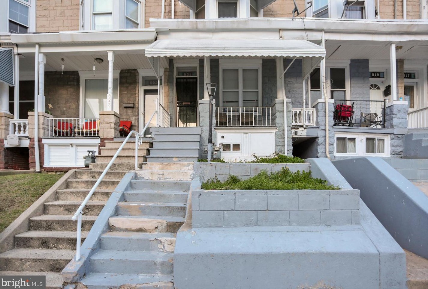 921 N 12th St, Reading, PA 19604
