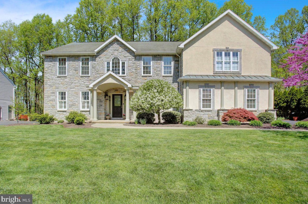 113 Lisa Ct, Hummels Store, PA 19540-1251