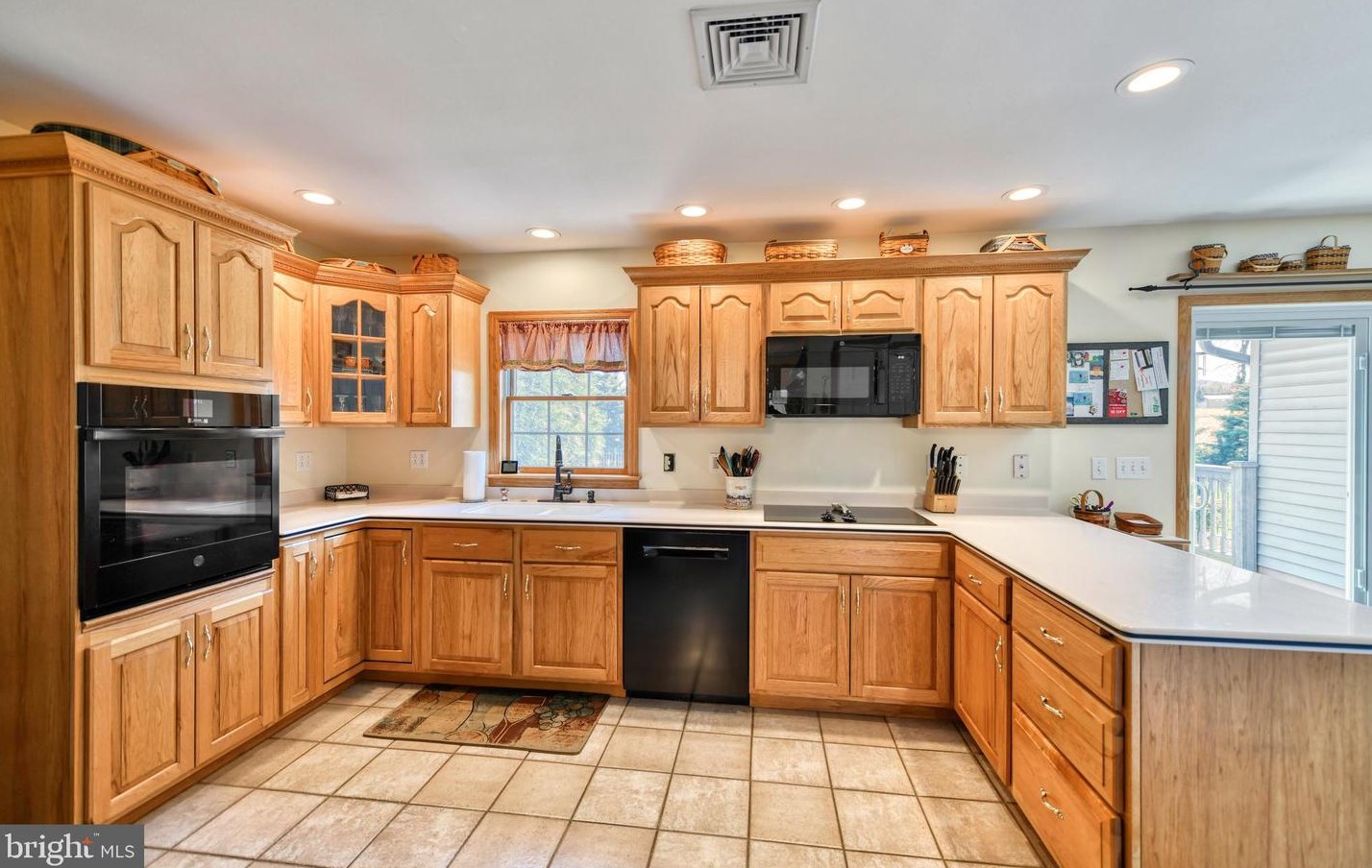 133 Bewley Ln, Reading, PA 19605-9773