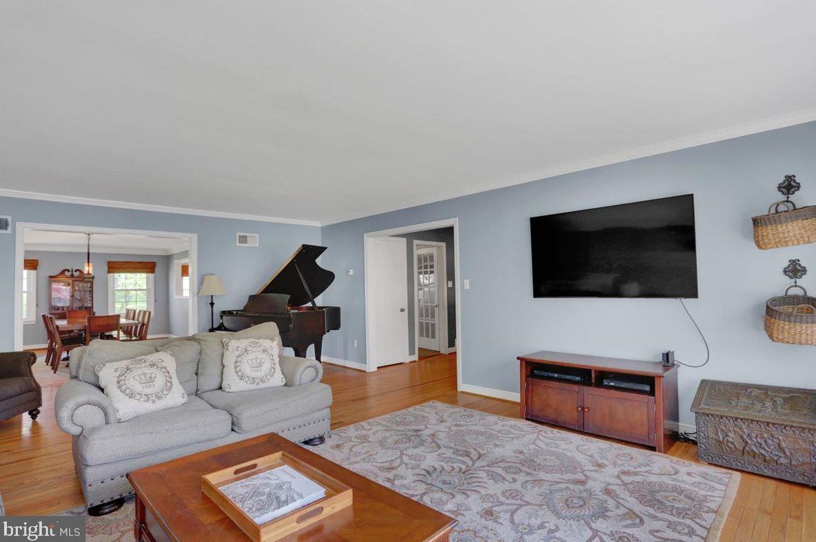 705 Wyomissing Blvd, Reading PA  19610-2269 exterior