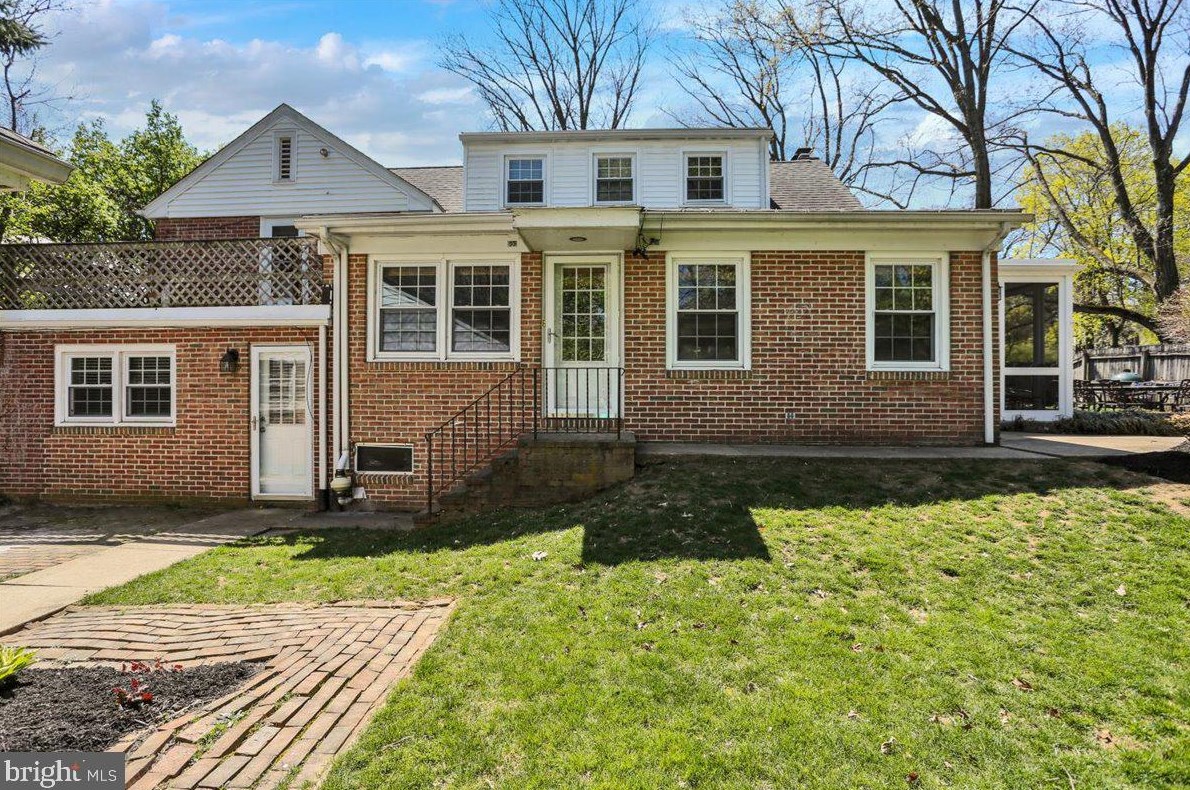 705 Wyomissing Blvd, Reading PA  19610-2269 exterior