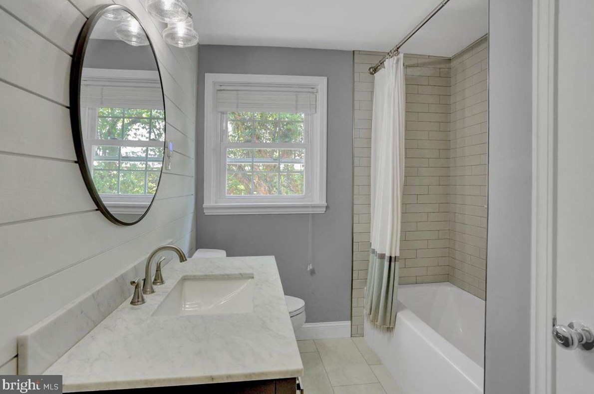 705 Wyomissing Blvd, Reading PA  19610-2269 exterior