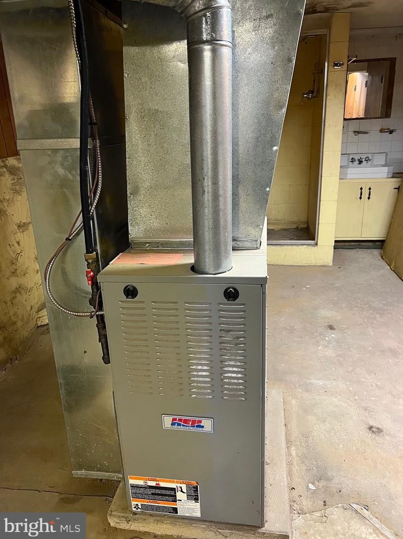 1661 Cotton St, Reading PA  19606-2513 exterior