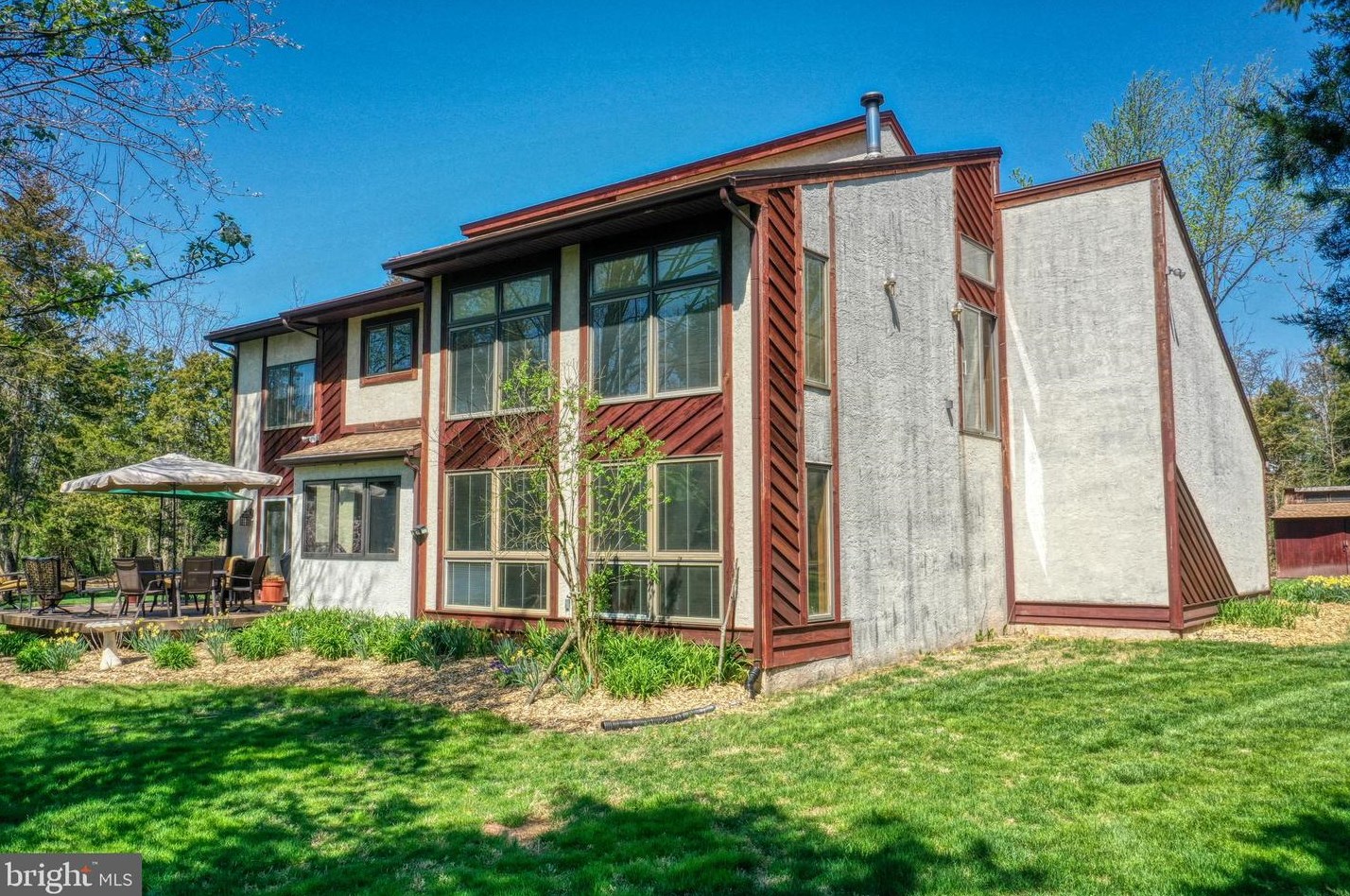135 Morlatton Rd, Douglassville, PA 19518-1201