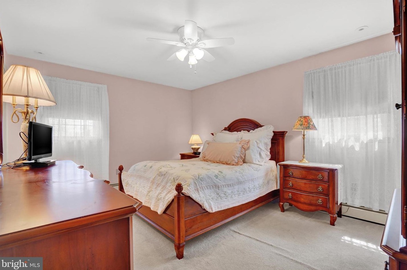 124 Russell Ave, Douglassville PA  19518-1119 exterior