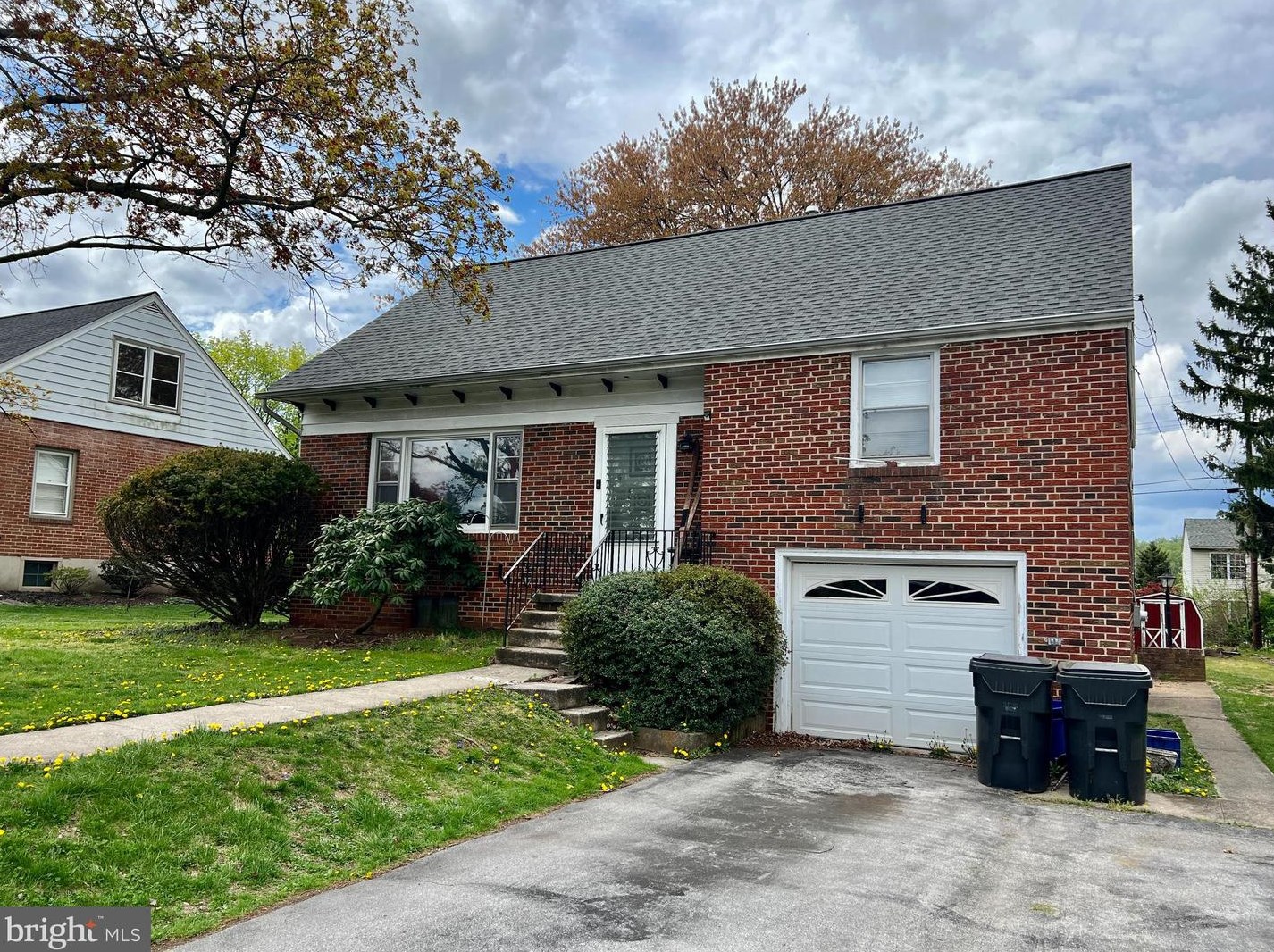 202 46th St, Reading, PA 19606-3304