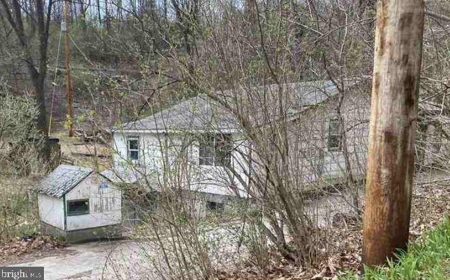 52 Moselem Church Rd, Greenwich, PA 19530