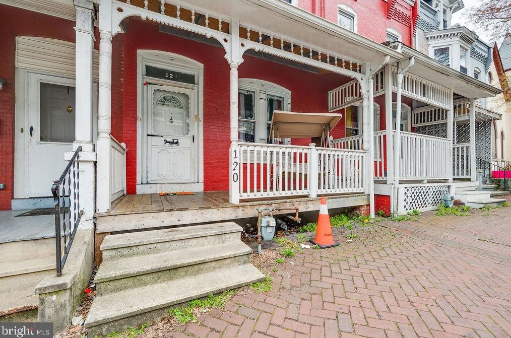 120 W Buttonwood St, Reading, PA 19601