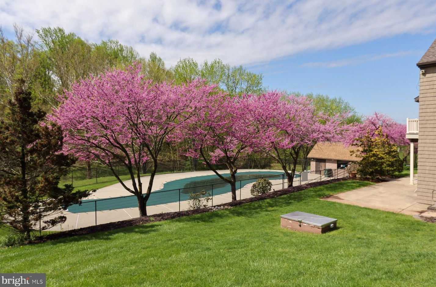 60 Christine Dr, Reading PA  19606-3388 exterior