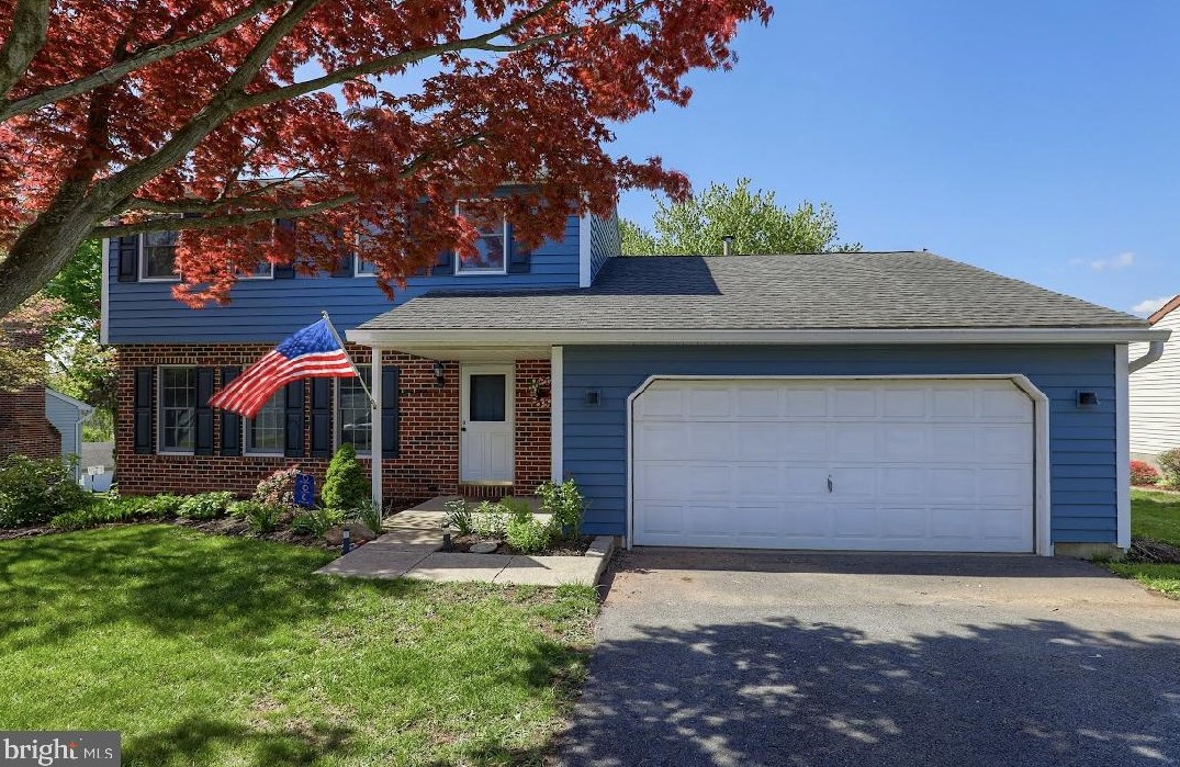 4714 Alisan Rd, Reading, PA 19606-3527