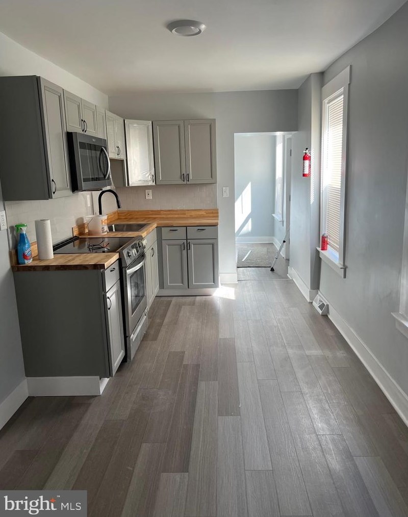 143 Moss St, Reading PA  19601-3671 exterior