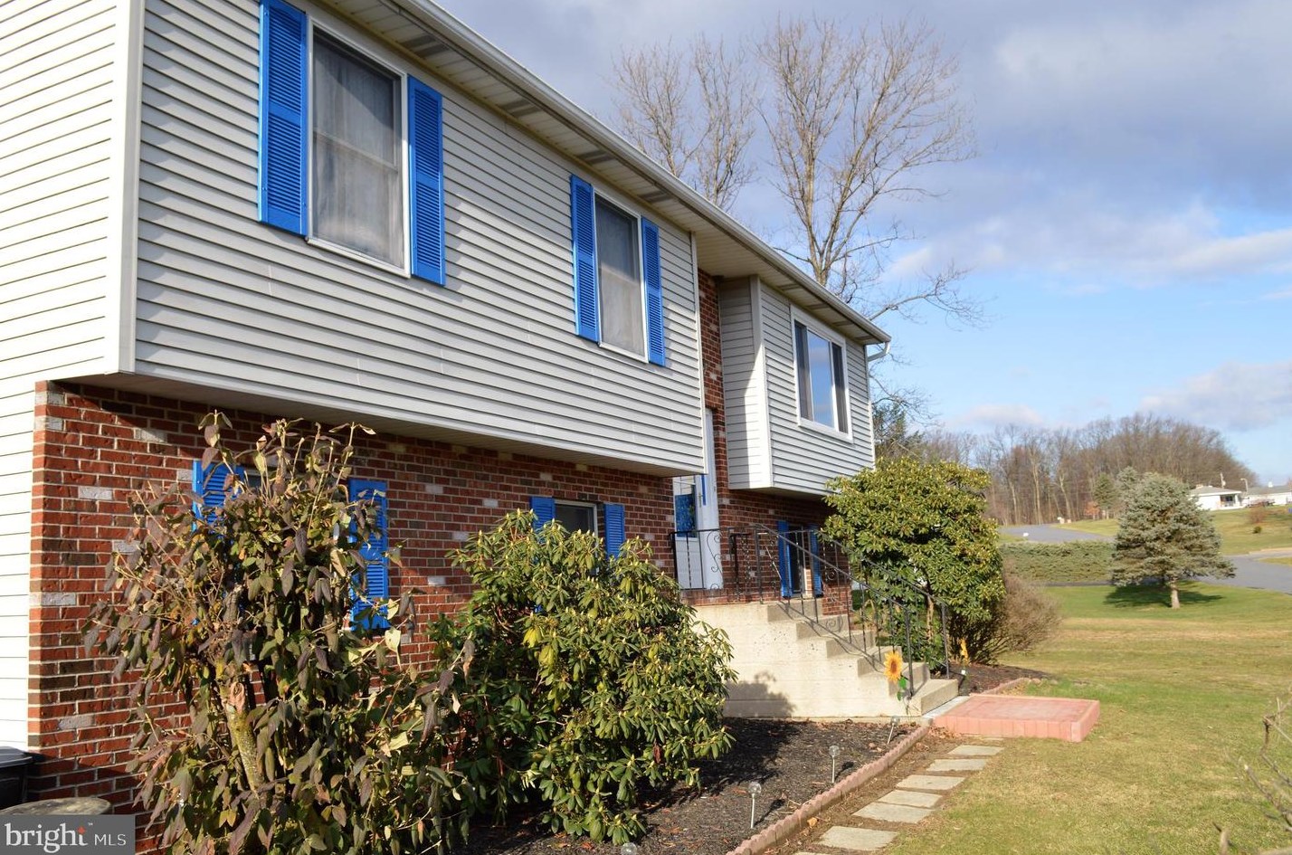 235 Forest View Dr, Greenwich PA  19530-9036 exterior