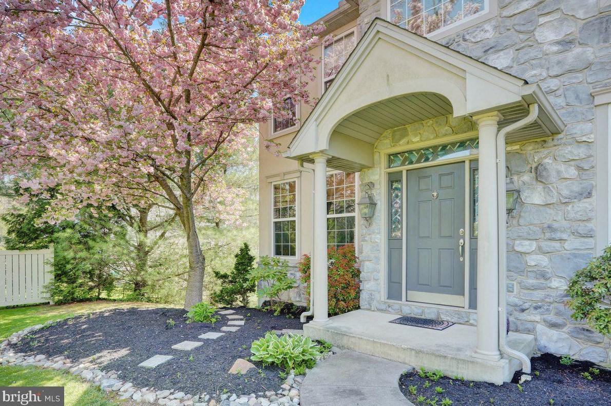 90 Kerr Rd, Reading, PA 19606-9753