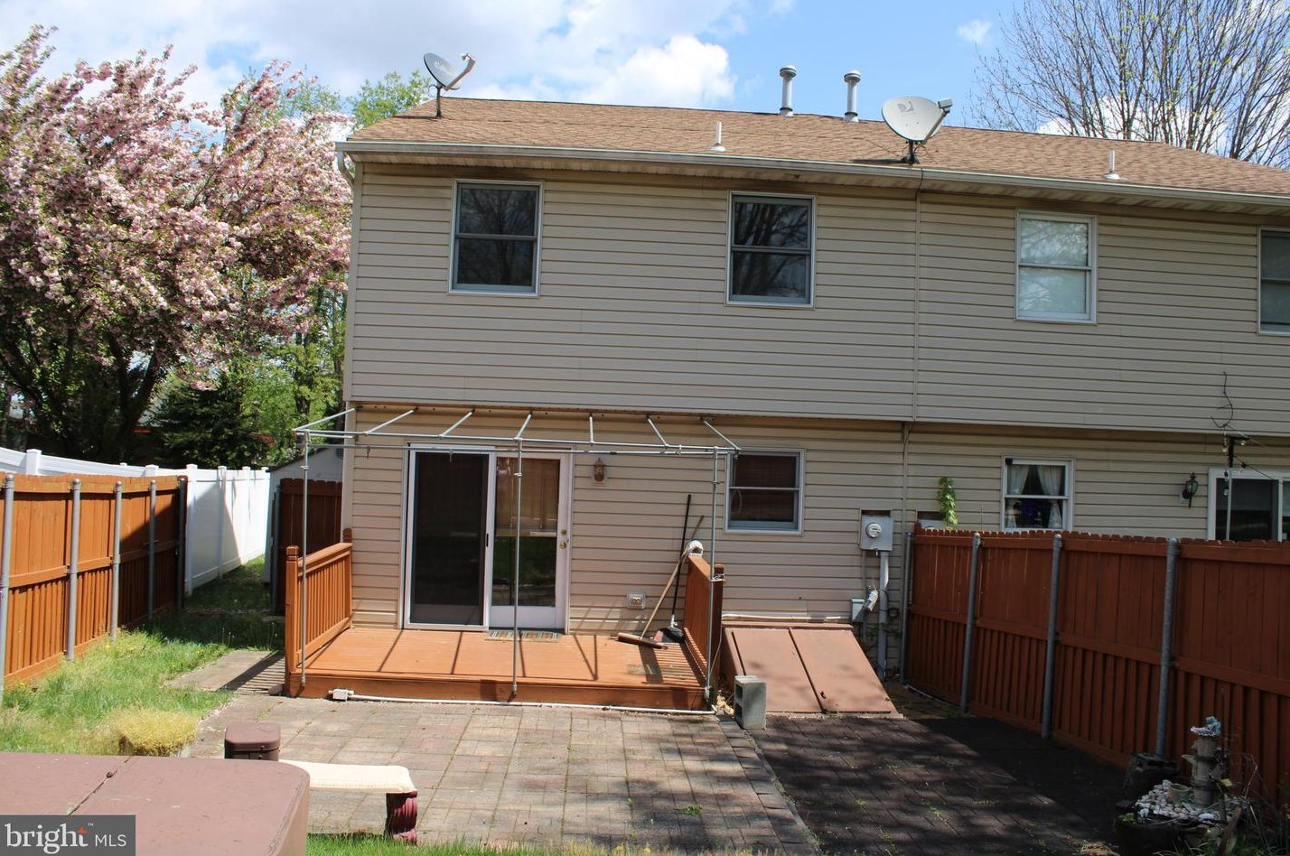 262 Arlington St, Reading, PA 19611