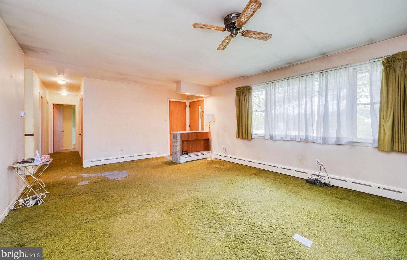 1622 Wyomissing Rd, Hummels Store PA 19540-8434 exterior