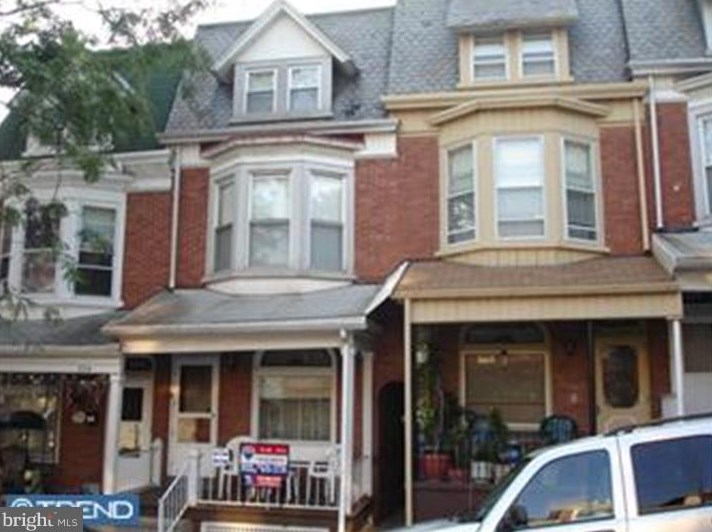 332 17th St, Reading, PA 19602-2209