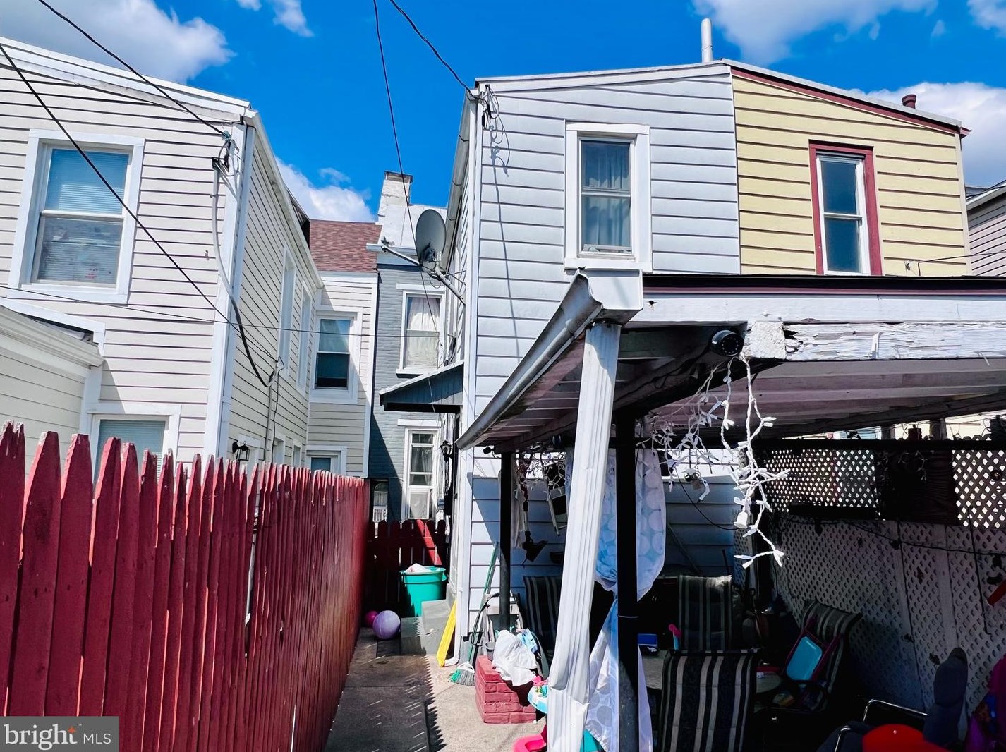 329 17 1/2 St, Reading, PA 19602-2204