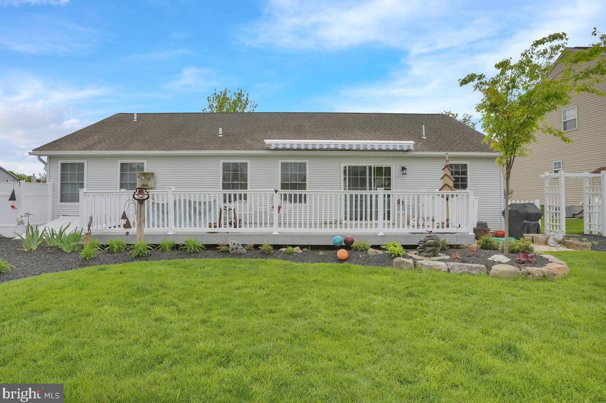 322 Laurel St, Greenwich PA  19530-1244 exterior