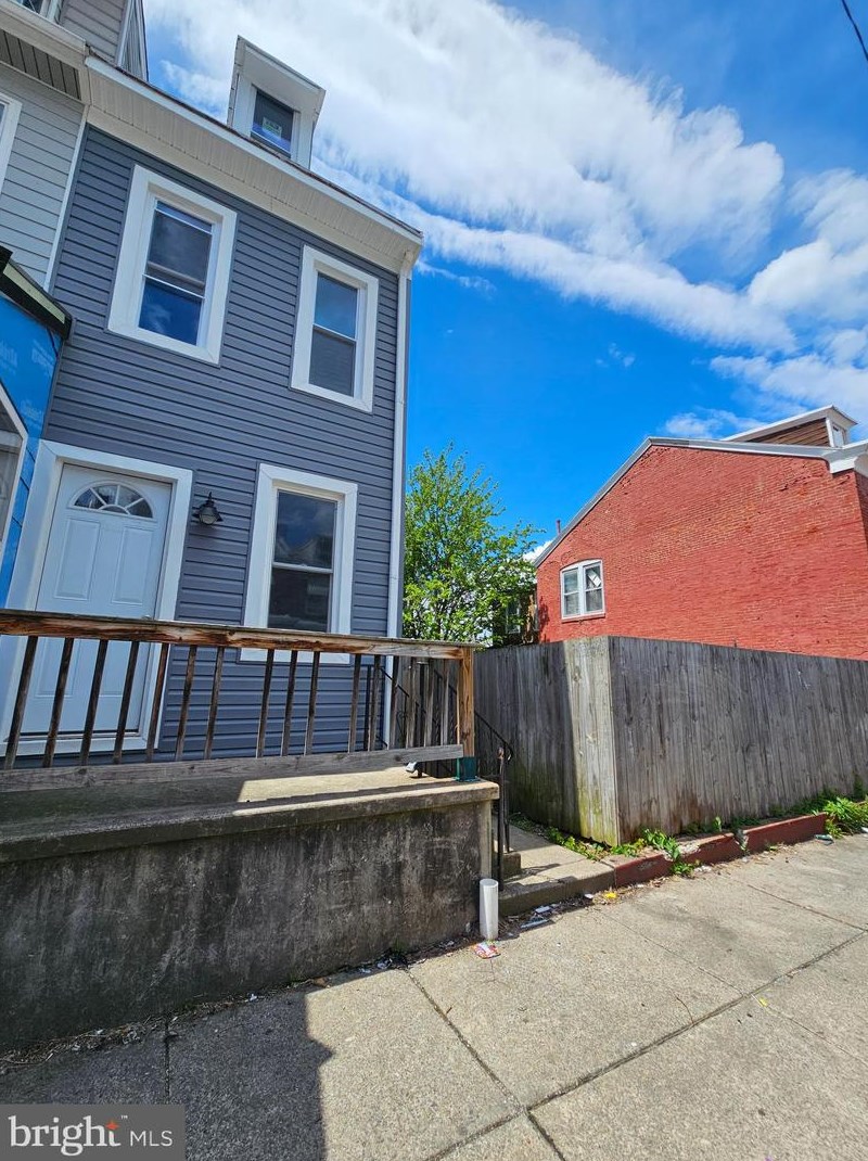 1040 Birch St, Reading, PA 19604