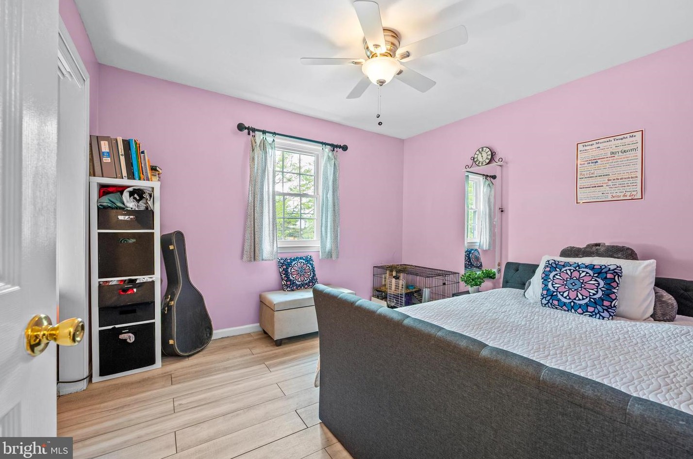 704 Meadowcrest Ln, Douglassville PA  19518-9242 exterior