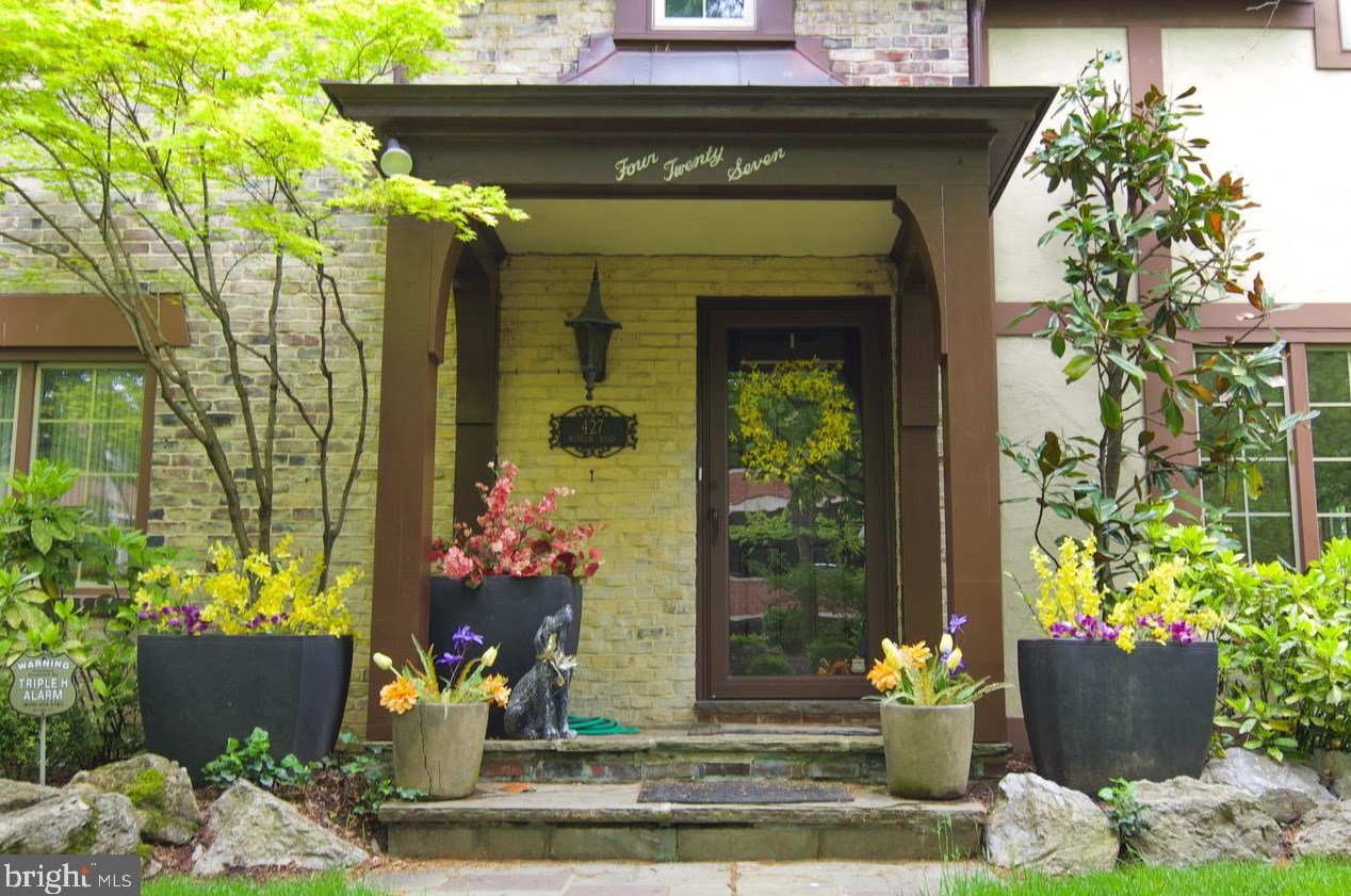 427 Museum Rd, Reading, PA 19611