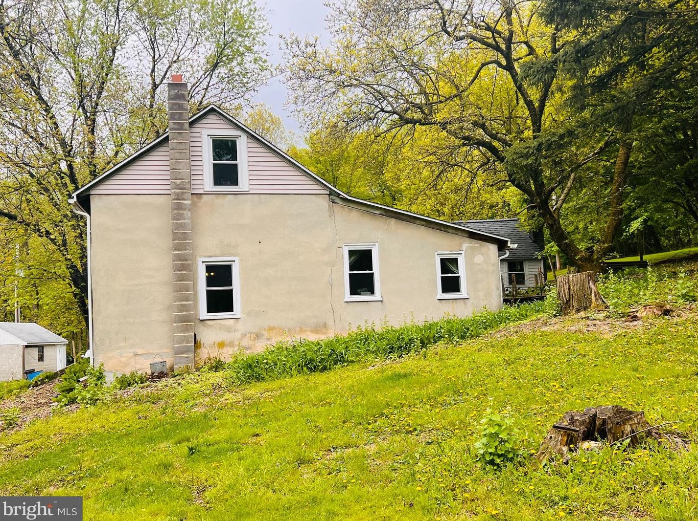 210 Long Lane Rd, Spangsville, PA 19512