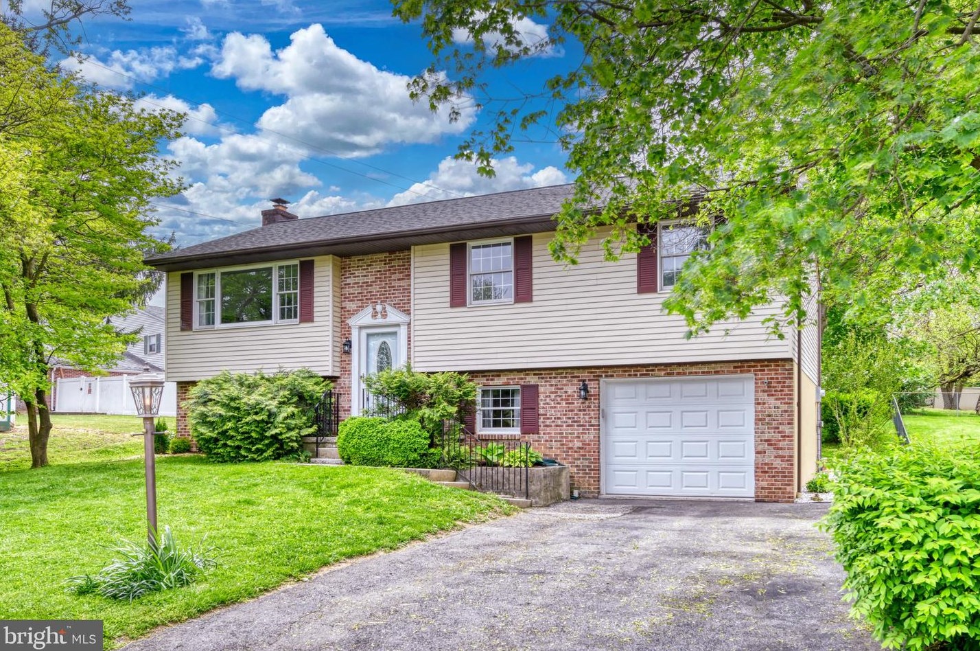 400 Wilshire Blvd, Reading, PA 19608-1043