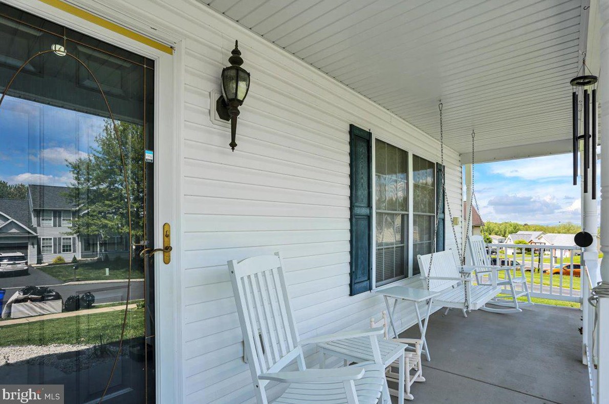 423 Acer Dr, Blandon, PA 19510