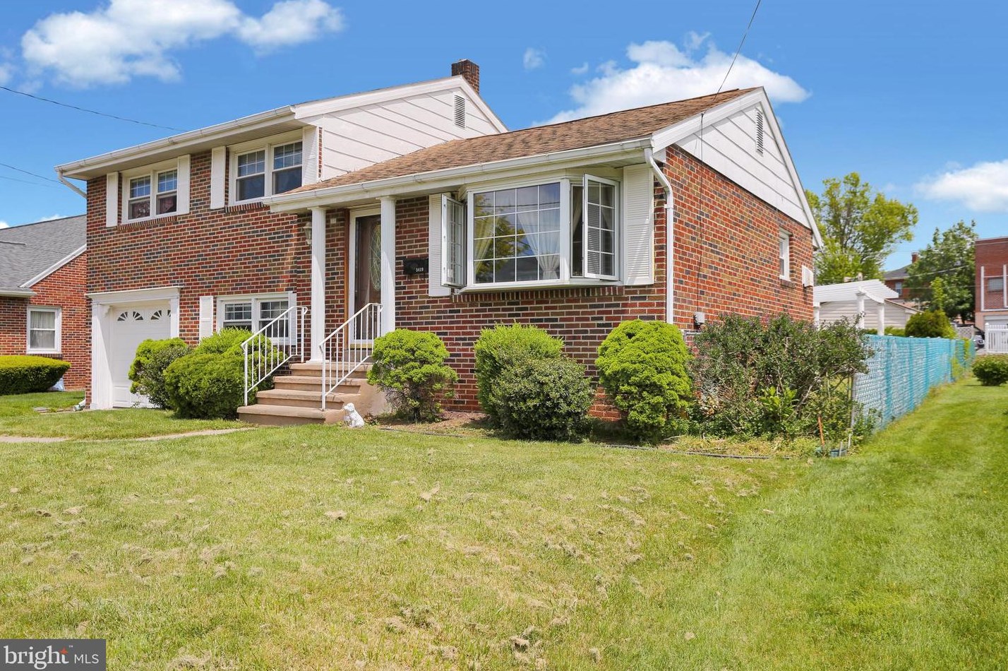 3419 Boyer St, Reading, PA 19605-2534