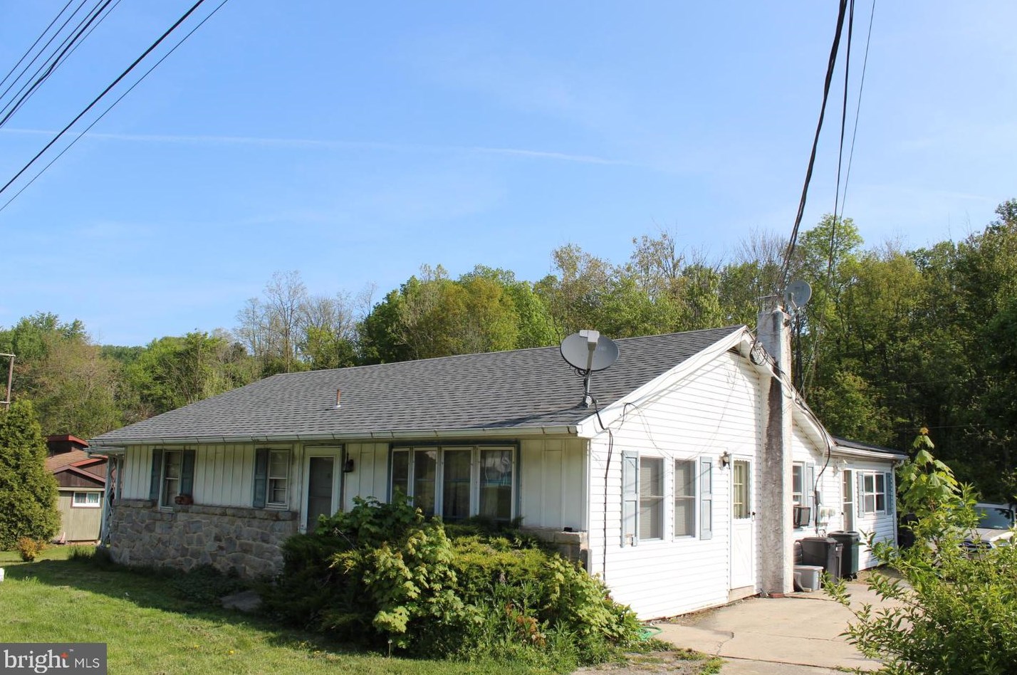 1823 Philadelphia Ave, Basket, PA 19547