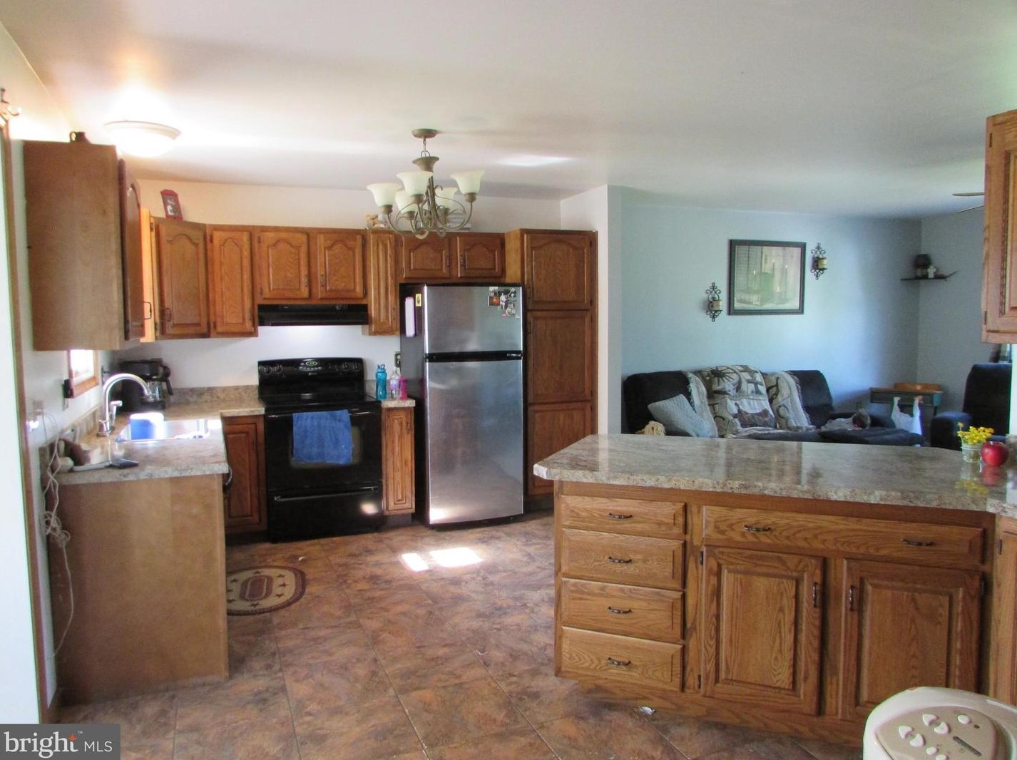 477 Sheridan Rd, Womelsdorf, PA 19567