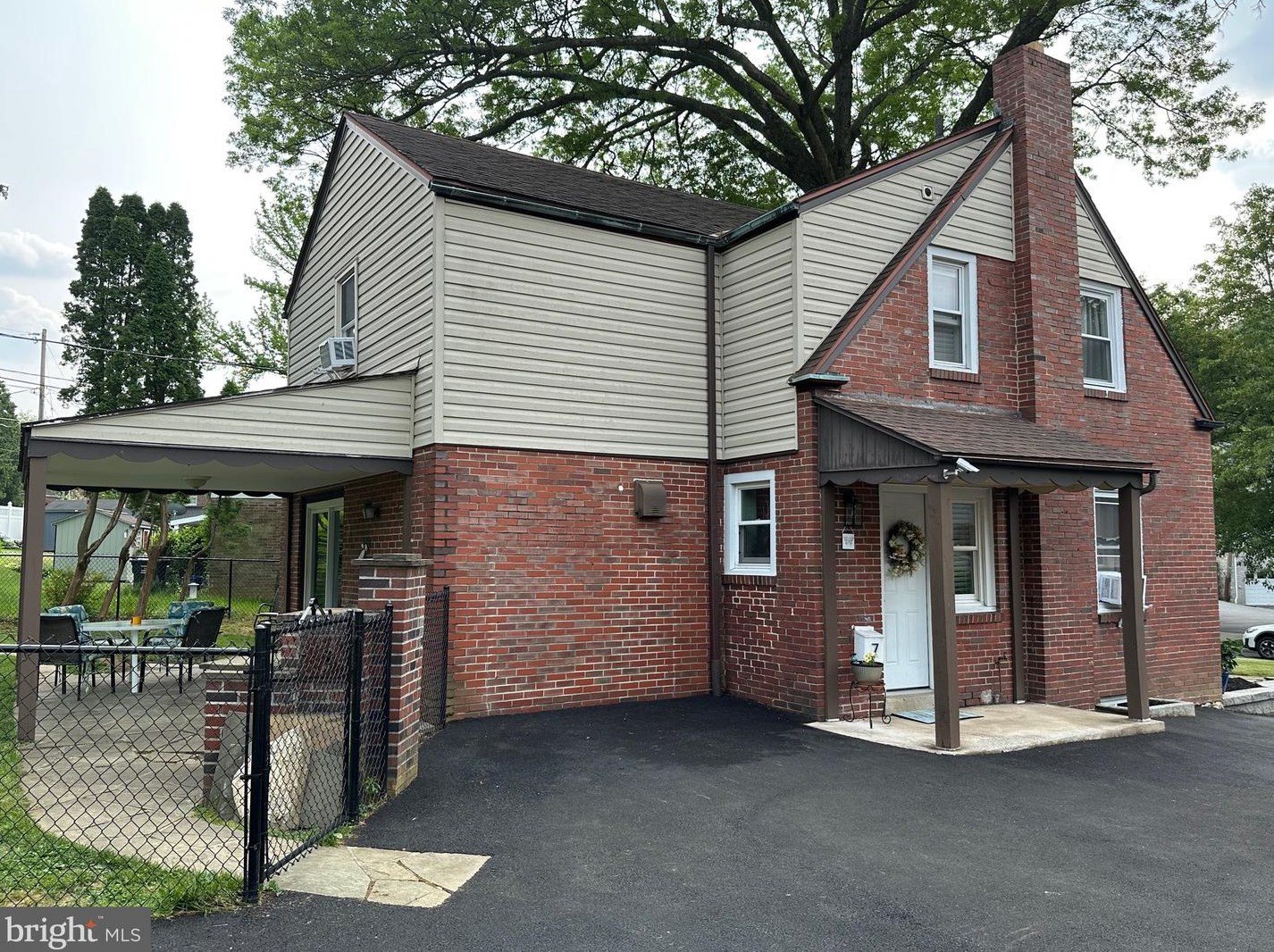 7 Beechwood Dr, Reading PA  19606-3133 exterior