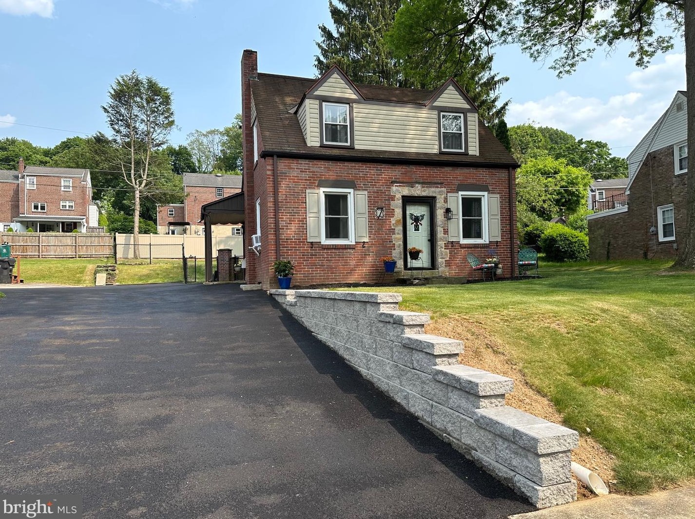 7 Beechwood Dr, Reading PA  19606-3133 exterior