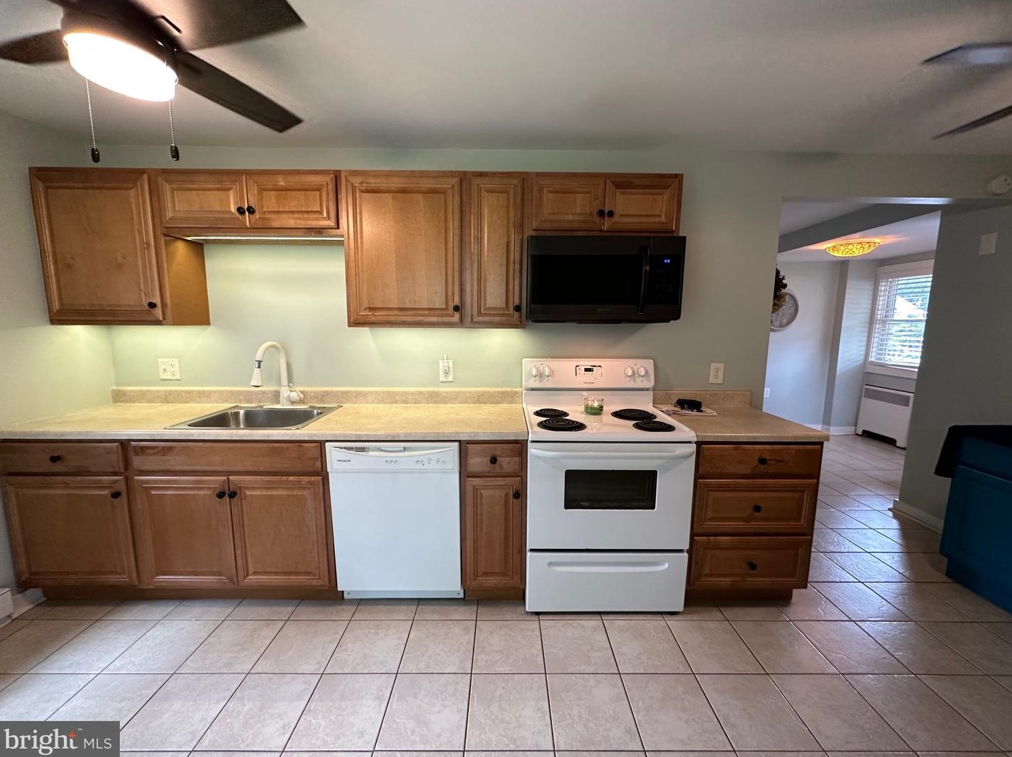7 Beechwood Dr, Reading PA  19606-3133 exterior