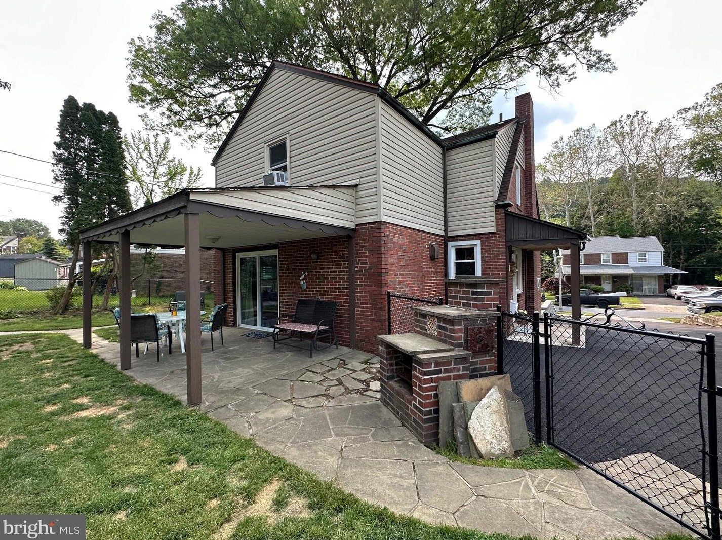 7 Beechwood Dr, Reading PA  19606-3133 exterior
