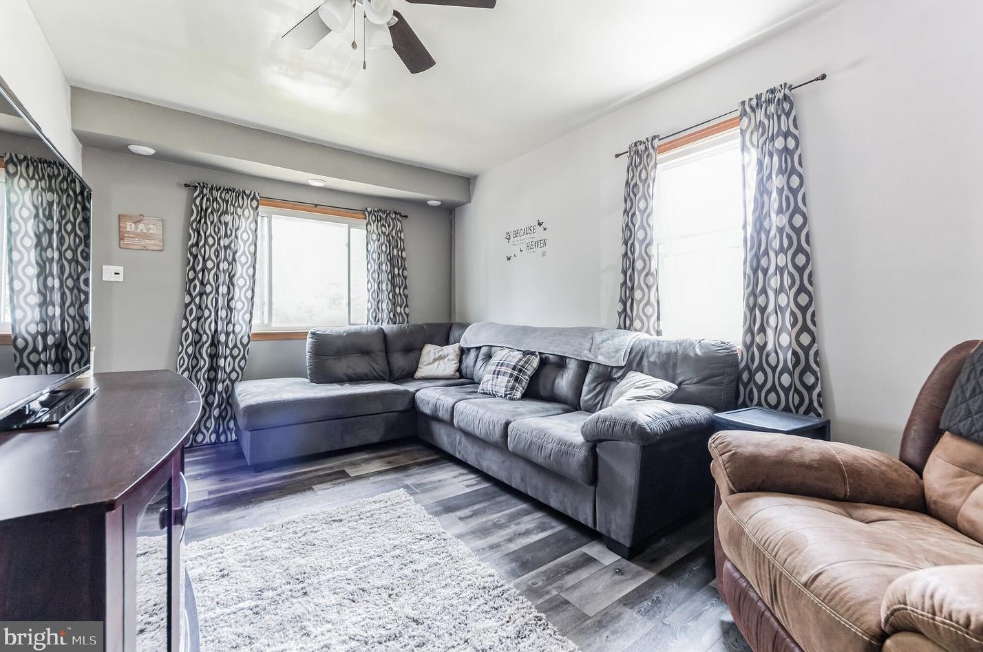 541 S Reading Ave, Spangsville, PA 19512