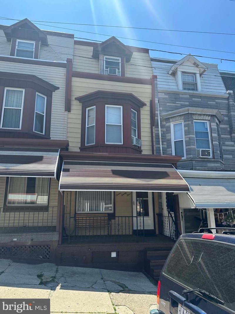 1224 Douglass St, Reading, PA 19604-2402