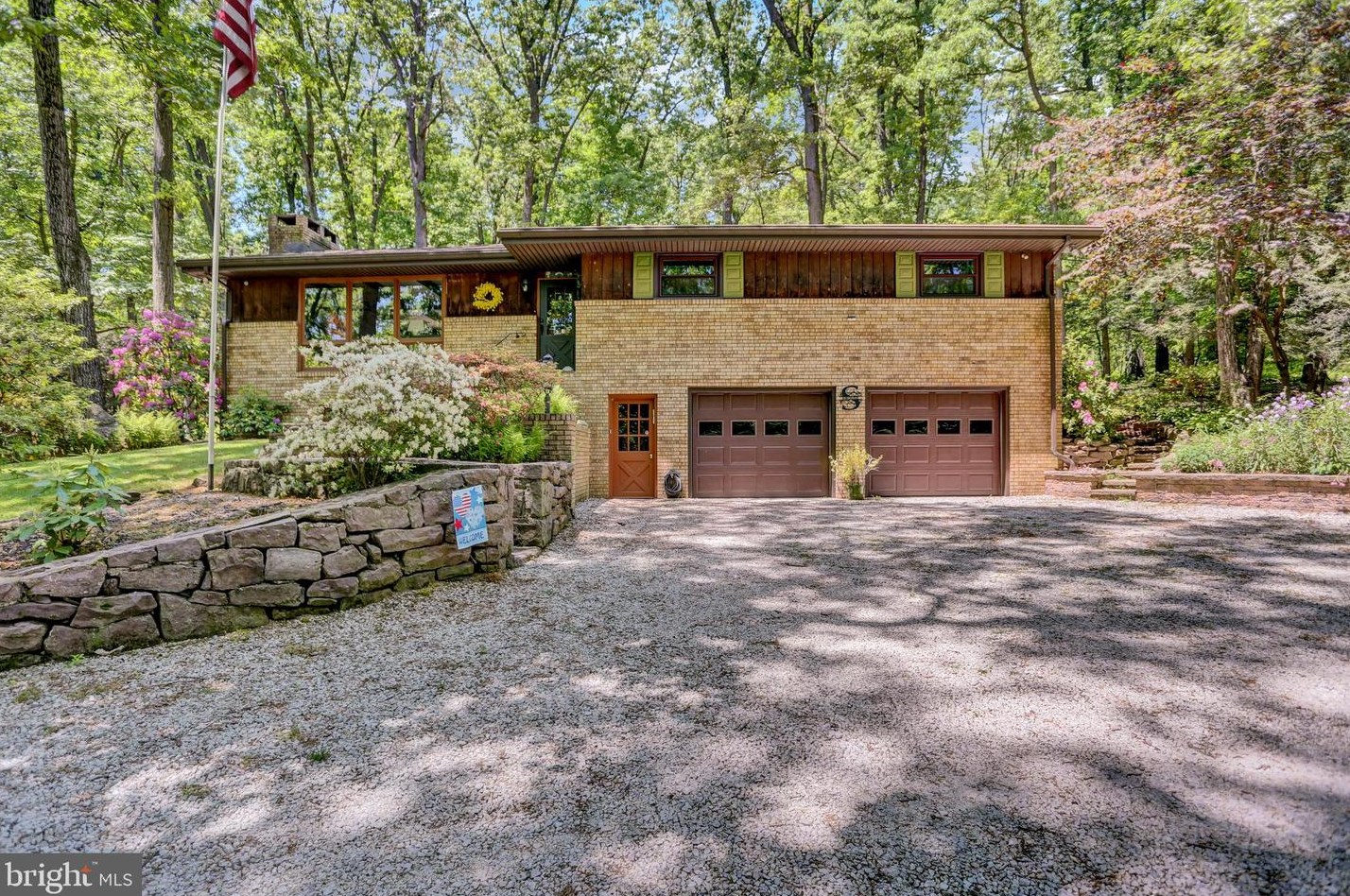 2573 Welsh Rd, Hummels Store PA 19540-8817 exterior