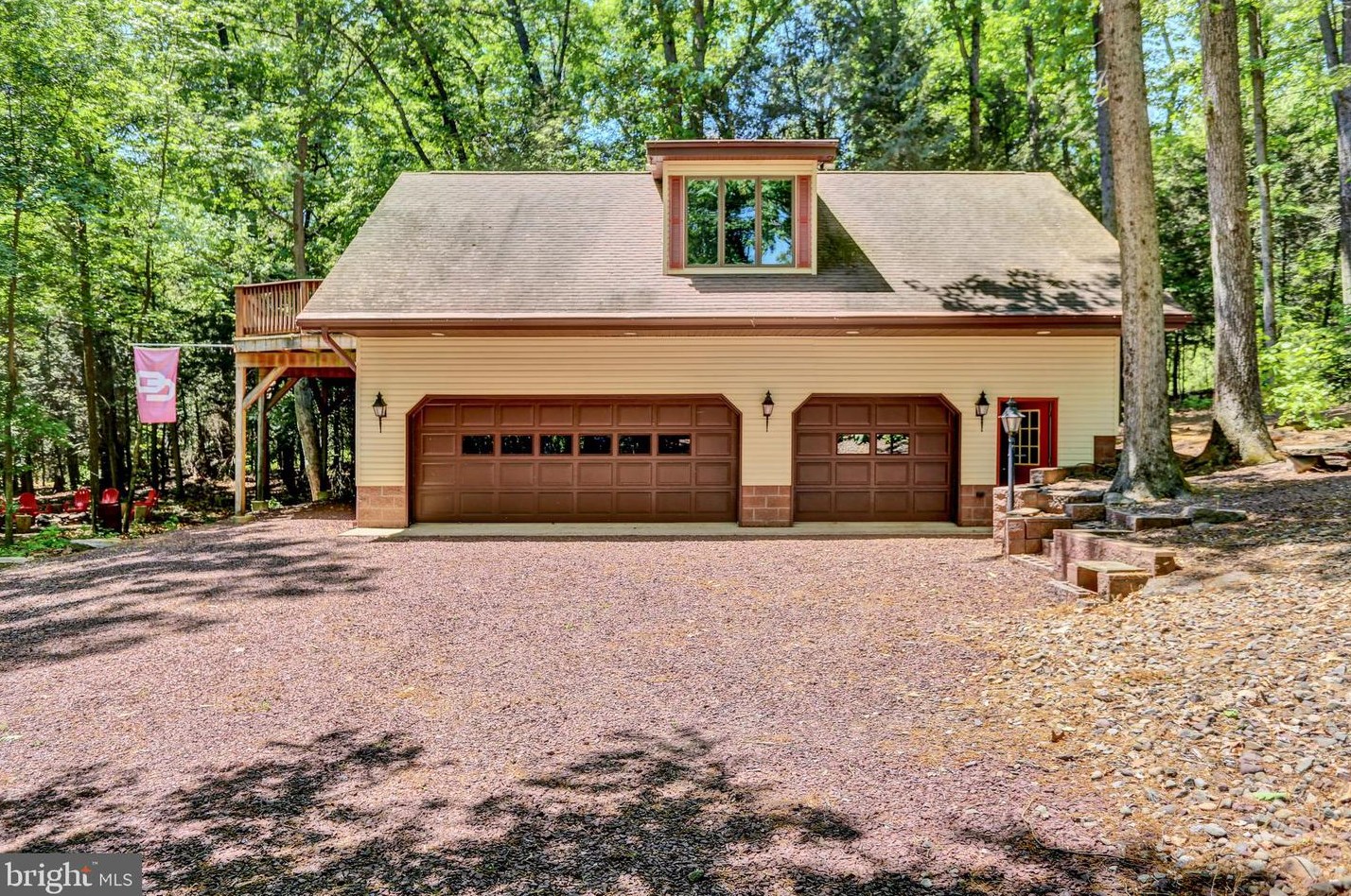 2573 Welsh Rd, Hummels Store PA 19540-8817 exterior