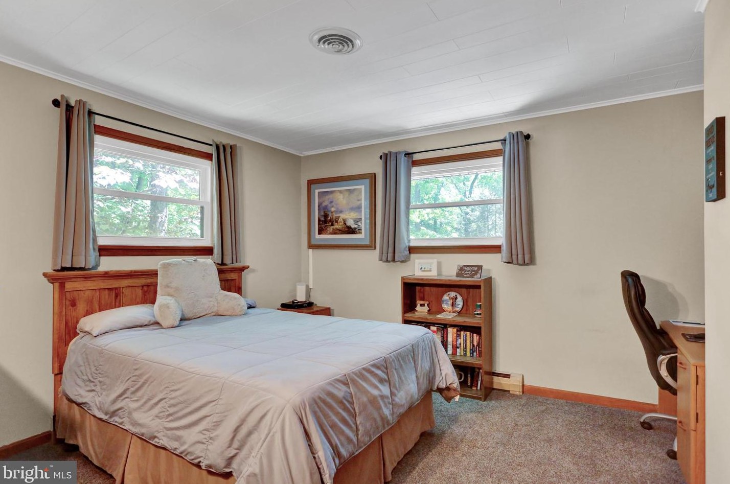 2573 Welsh Rd, Hummels Store PA 19540-8817 exterior