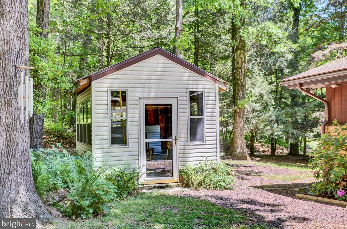 2573 Welsh Rd, Hummels Store PA 19540-8817 exterior