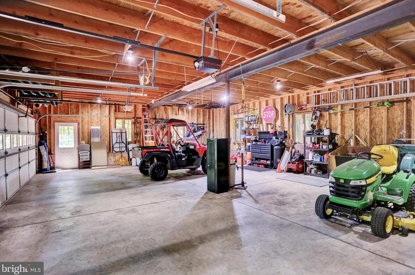 2573 Welsh Rd, Hummels Store PA 19540-8817 exterior