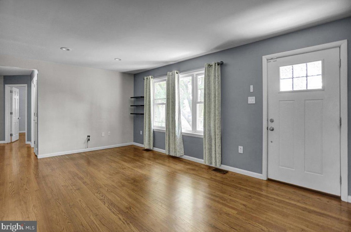 15 Cherrywood Rd, Reading, PA 19610-1911