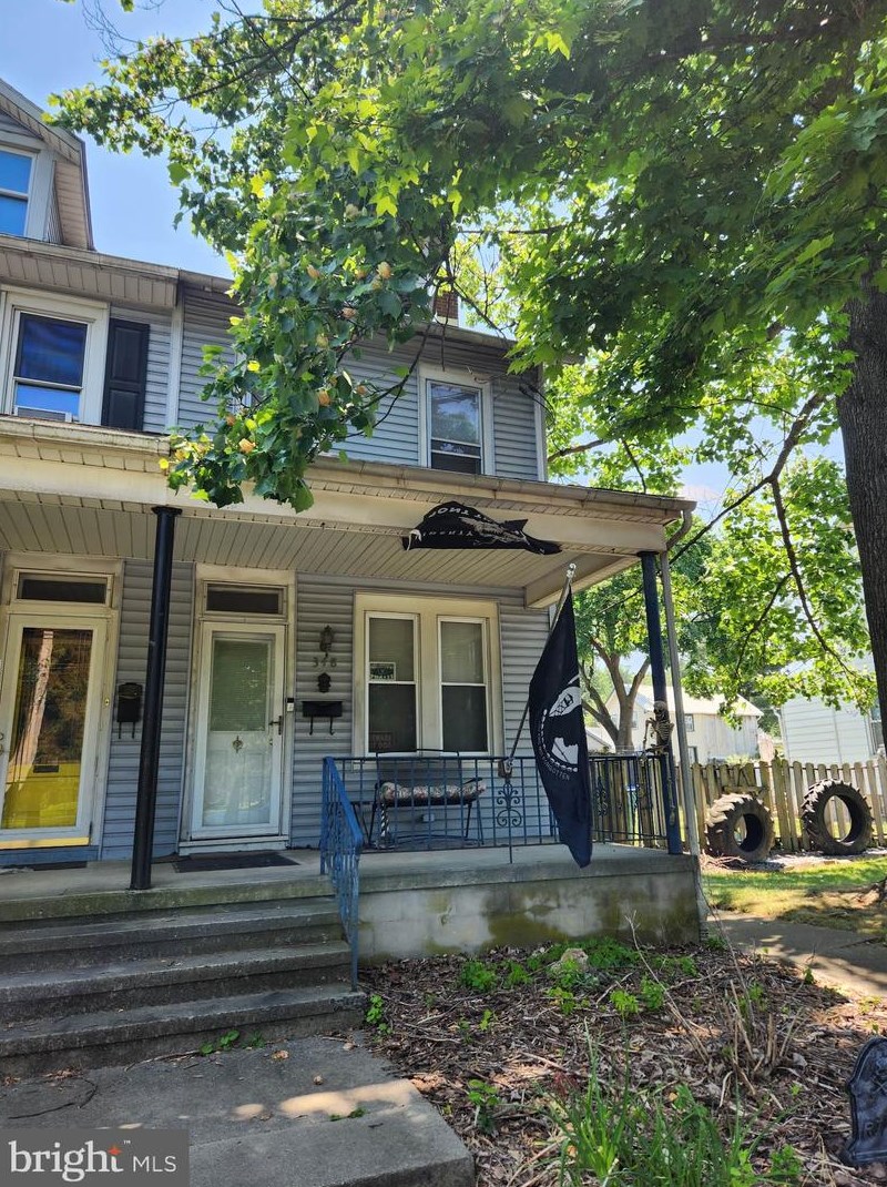 348 Penn Ave, Robesonia, PA 19551-8902