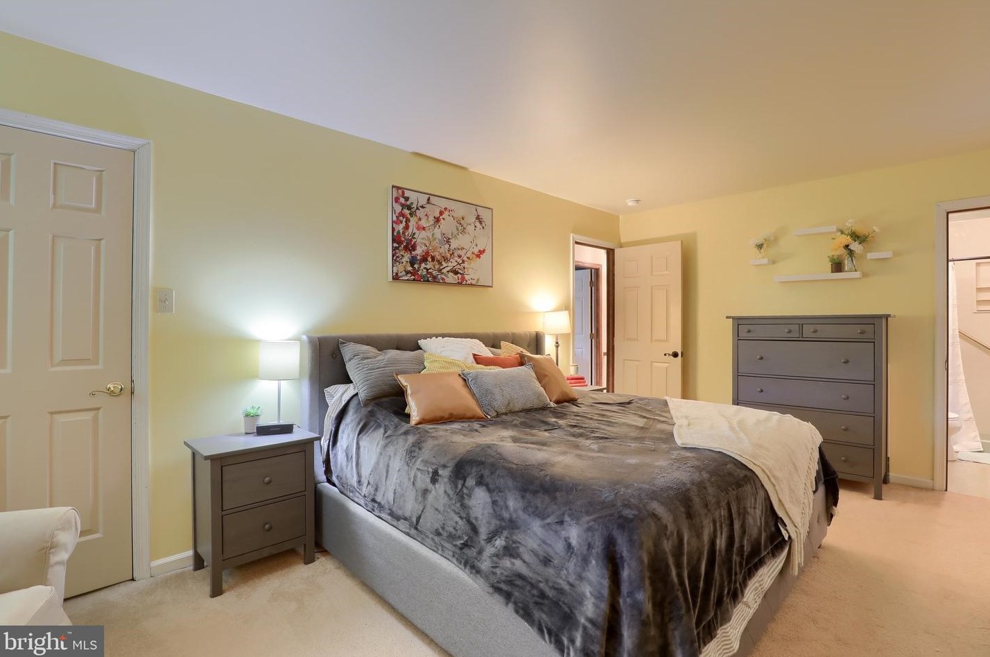 301 Ivy Ln, Douglassville PA  19518-1134 exterior