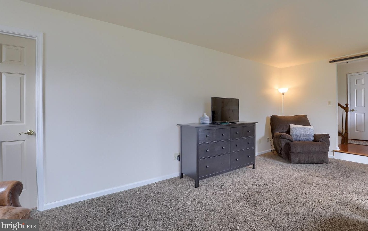 301 Ivy Ln, Douglassville PA  19518-1134 exterior