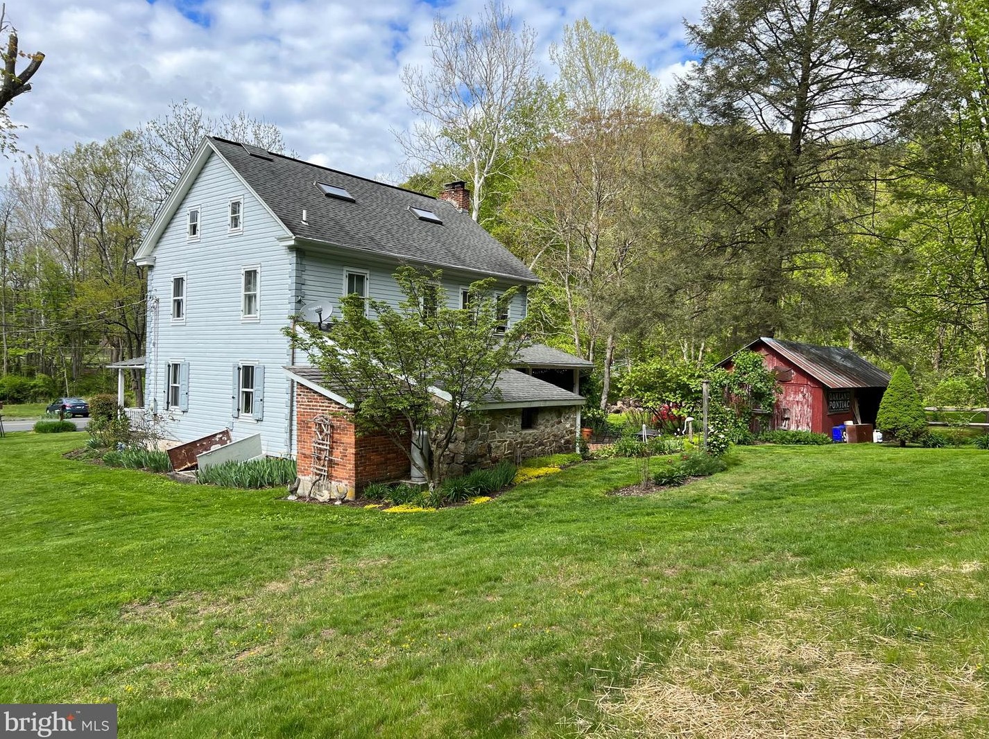 228 Toll House Rd, Spangsville, PA 19512